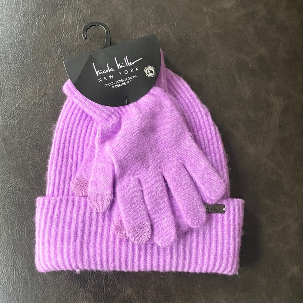 Nicole Miller New York Soft Purple Hat Touch Screen Glove Gift Set